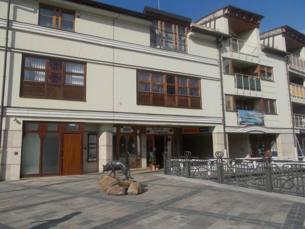 Retron Szinva-Lux Hotel Miskolc Exterior foto
